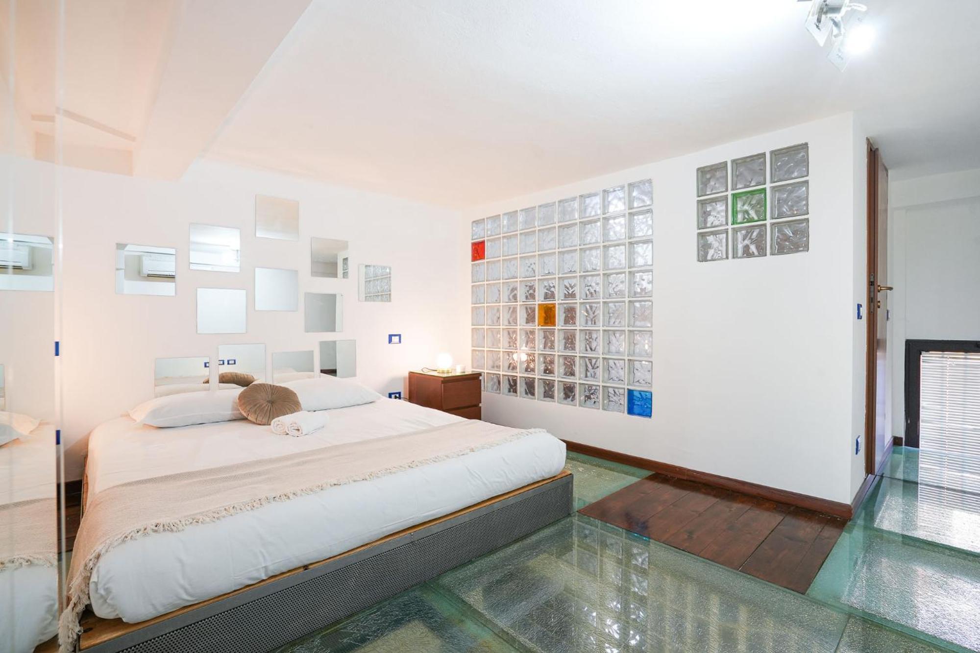 Industrial Loft Apartment Milan Bagian luar foto