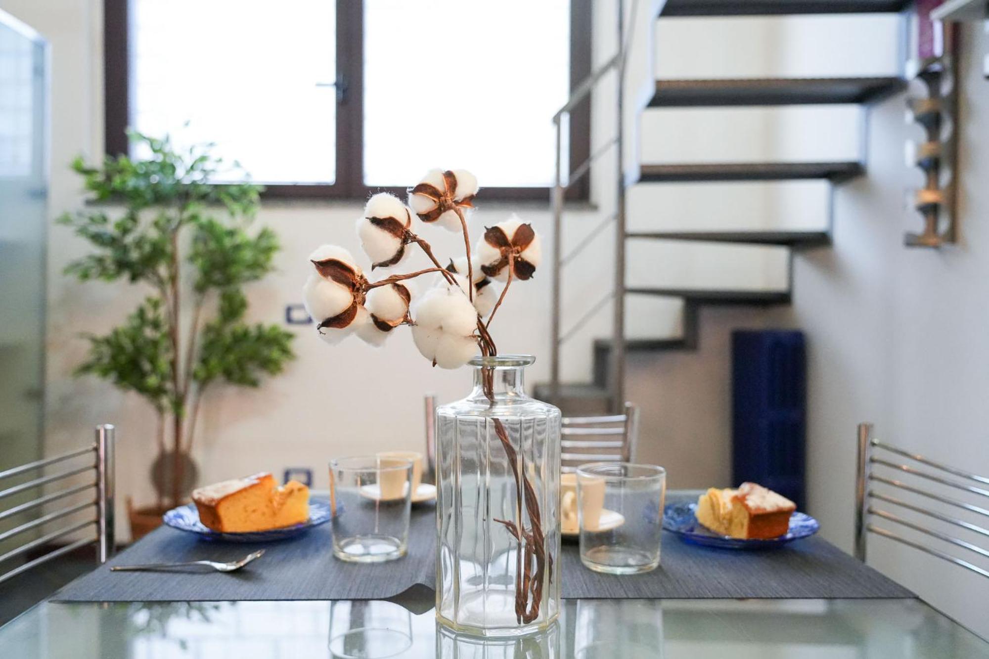 Industrial Loft Apartment Milan Bagian luar foto